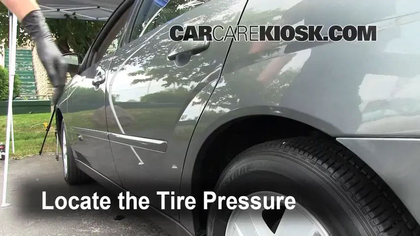 2004 Chevrolet Malibu LS 3.5L V6 Tires & Wheels